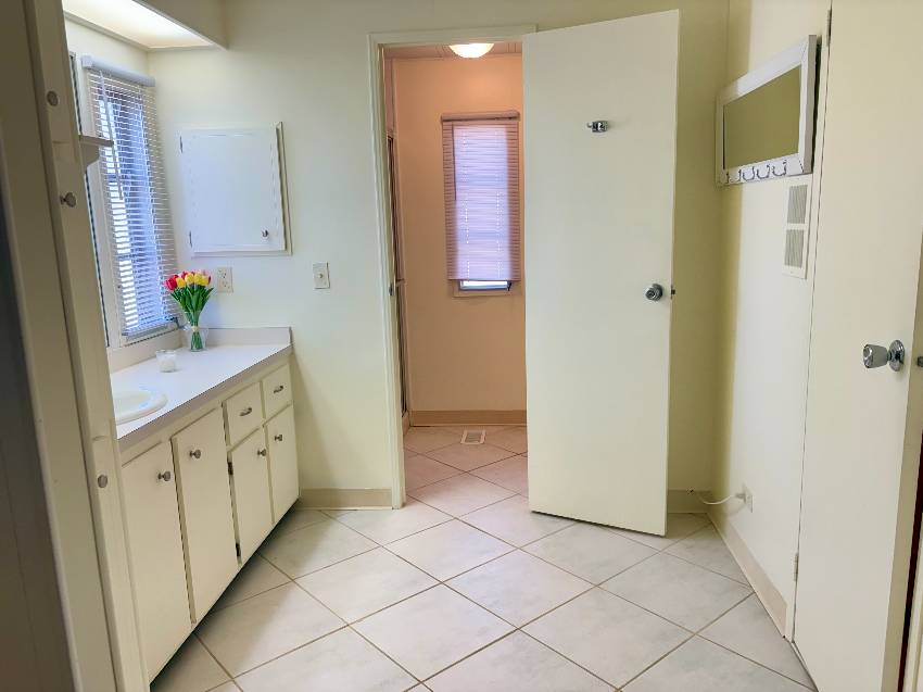 433 Bimini a Venice, FL Mobile or Manufactured Home for Sale